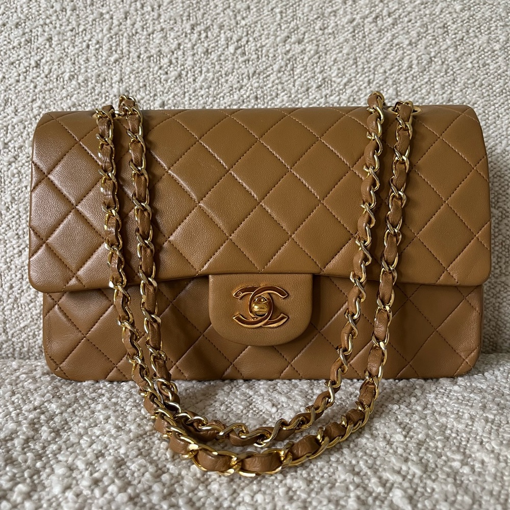 Chanel vintage medium classic flap